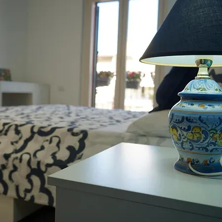 Torredigaffe Home, Casa Nella Piazzetta Del Borgo A Due Passi Dal Mare *