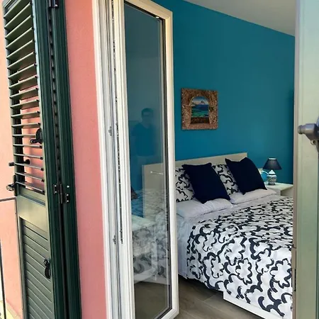 Torredigaffe Home, Casa Nella Piazzetta Del Borgo A Due Passi Dal Mare *