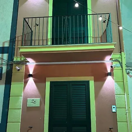 Torredigaffe Home, Casa Nella Piazzetta Del Borgo A Due Passi Dal Mare בית נופש Torre di Gaffe