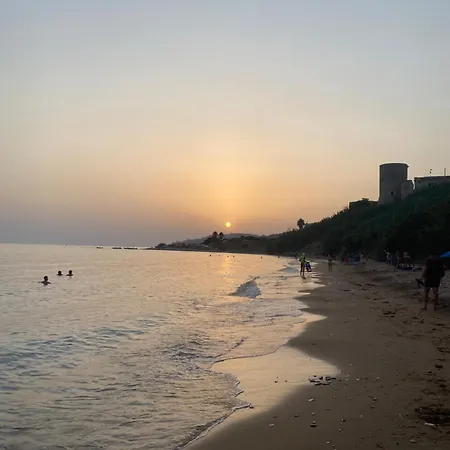 Torredigaffe Home, Casa Nella Piazzetta Del Borgo A Due Passi Dal Mare בית נופש Torre di Gaffe