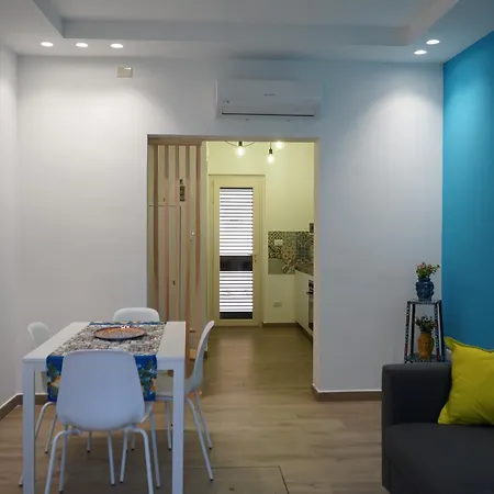 Torredigaffe Home, Casa Nella Piazzetta Del Borgo A Due Passi Dal Mare Holiday home
